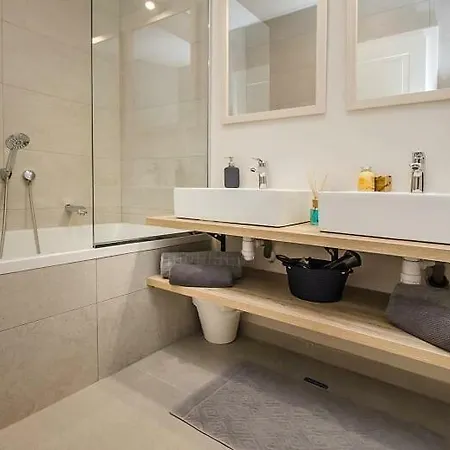 Vila New Mountainside W Pool + Stunning Sea View Makarská
