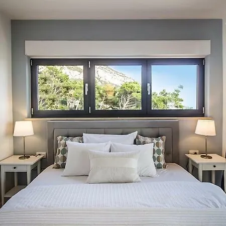 Villa New Mountainside W Pool + Stunning Sea View