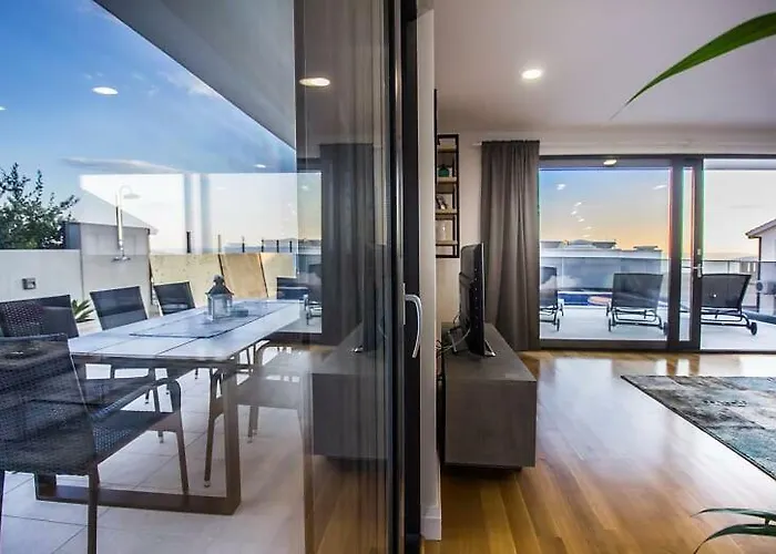 New Mountainside W Pool + Stunning Sea View Makarska